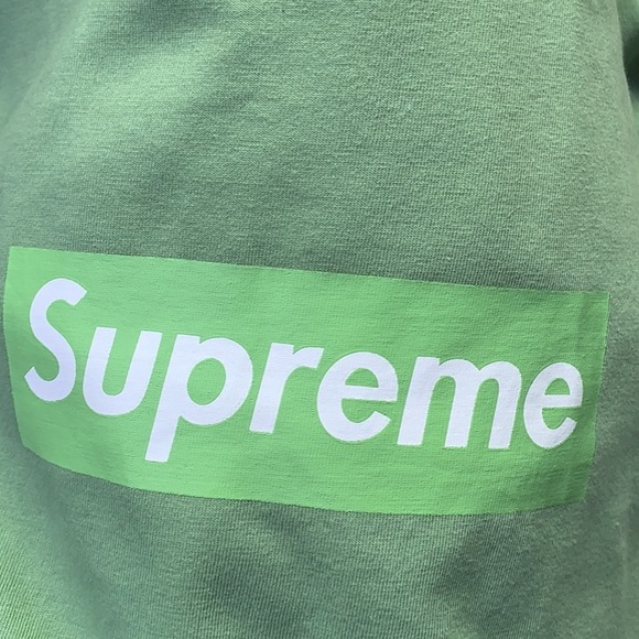 Supreme tee - Picture 2 of 4